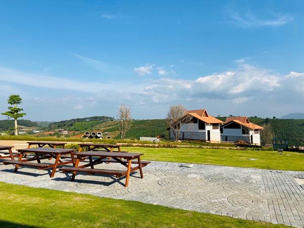 Làng Pháp Bảo Lộc Resort & Spa